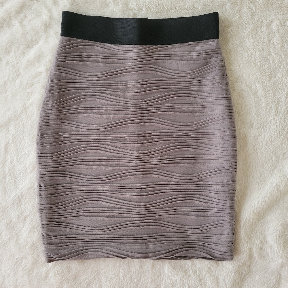 Forever21 Bodycon Textured Print Skirt Small